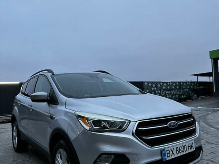 Сірий Форд Ескейп, об'ємом двигуна 0 л та пробігом 79 тис. км за 15100 $, фото 1 на Automoto.ua