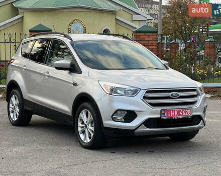 Сірий Форд Ескейп, об'ємом двигуна 1.5 л та пробігом 178 тис. км за 12800 $, фото 1 на Automoto.ua