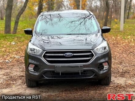 Серый Форд Эскейп, объемом двигателя 2.5 л и пробегом 68 тыс. км за 12999 $, фото 1 на Automoto.ua