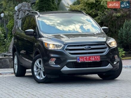 Сірий Форд Ескейп, об'ємом двигуна 1.5 л та пробігом 163 тис. км за 11250 $, фото 1 на Automoto.ua