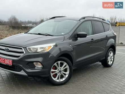 Серый Форд Эскейп, объемом двигателя 1.5 л и пробегом 177 тыс. км за 10500 $, фото 1 на Automoto.ua