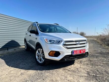 Форд Эскейп 2018 в Ровно на Automoto.ua Серый Форд Эскейп, объемом двигателя 2.5 л и пробегом 93 тыс. км за 13600 $, фото 1 на Automoto.ua