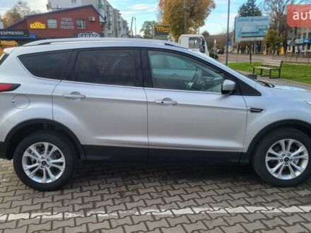 Сірий Форд Ескейп, об'ємом двигуна 1.5 л та пробігом 160 тис. км за 10500 $, фото 1 на Automoto.ua