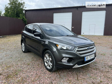 Форд Эскейп 2019 в Киеве на Automoto.ua Серый Форд Эскейп, объемом двигателя 2.49 л и пробегом 108 тыс. км за 12000 $, фото 1 на Automoto.ua