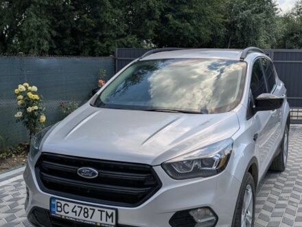Сірий Форд Ескейп, об'ємом двигуна 1.5 л та пробігом 96 тис. км за 13831 $, фото 1 на Automoto.ua