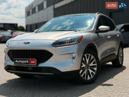 Форд Эскейп 2019 в Львове на Automoto.ua Серый Форд Эскейп, объемом двигателя 2.5 л и пробегом 97 тыс. км за 25990 $, фото 1 на Automoto.ua