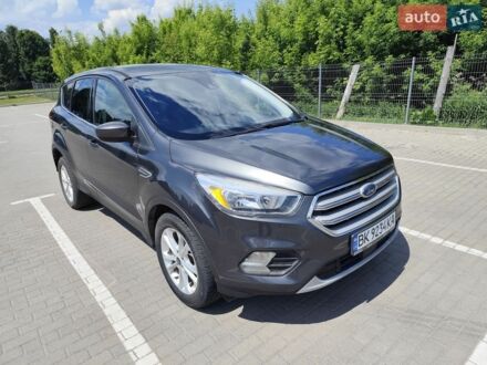 Серый Форд Эскейп, объемом двигателя 1.5 л и пробегом 250 тыс. км за 11000 $, фото 1 на Automoto.ua