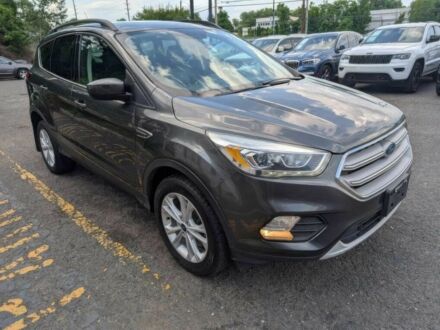 Форд Ескейп 2019 у Черкасах на Automoto.ua Сірий Форд Ескейп, об'ємом двигуна 1.5 л та пробігом 35 тис. км за 6000 $, фото 1 на Automoto.ua