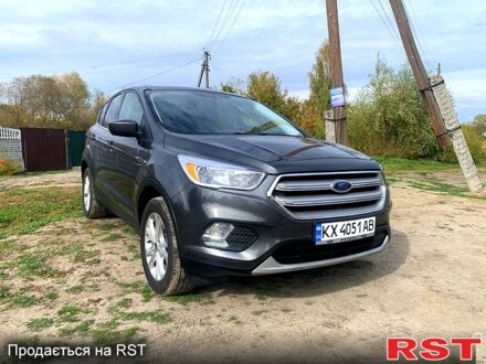 Форд Ескейп 2019 у Харкові на Automoto.ua Сірий Форд Ескейп, об'ємом двигуна 1.5 л та пробігом 114 тис. км за 13700 $, фото 1 на Automoto.ua