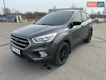 Форд Эскейп 2019 в Днепре (Днепропетровске) на Automoto.ua Серый Форд Эскейп, объемом двигателя 2.5 л и пробегом 107 тыс. км за 13850 $, фото 1 на Automoto.ua