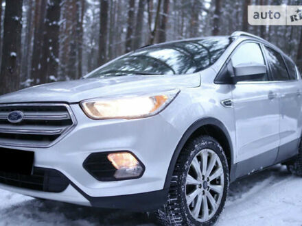 Форд Эскейп 2019 в Тернополе на Automoto.ua Серый Форд Эскейп, объемом двигателя 1.5 л и пробегом 110 тыс. км за 12899 $, фото 1 на Automoto.ua