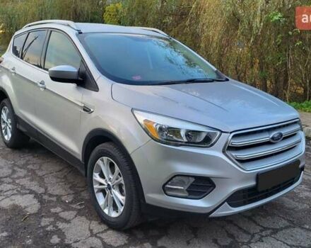Форд Эскейп 2019 в Дубно на Automoto.ua Серый Форд Эскейп, объемом двигателя 1.5 л и пробегом 159 тыс. км за 11500 $, фото 1 на Automoto.ua