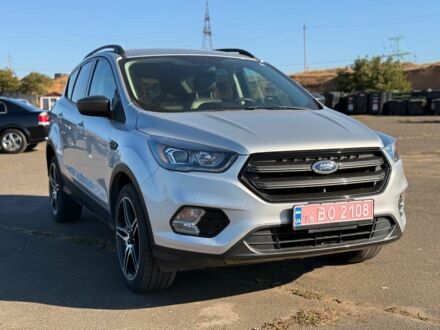 Серый Форд Эскейп, объемом двигателя 1.5 л и пробегом 107 тыс. км за 14800 $, фото 1 на Automoto.ua