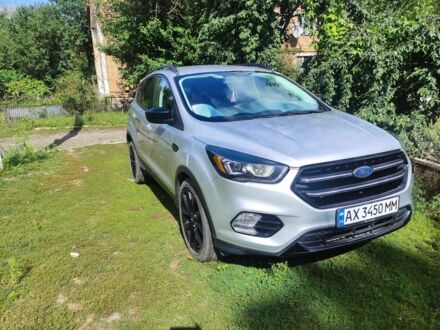 Сірий Форд Ескейп, об'ємом двигуна 1.5 л та пробігом 76 тис. км за 13000 $, фото 1 на Automoto.ua