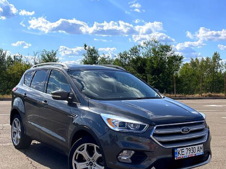 Форд Эскейп 2019 в Кривом Роге на Automoto.ua Серый Форд Эскейп, объемом двигателя 2 л и пробегом 154 тыс. км за 18700 $, фото 1 на Automoto.ua