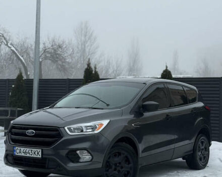 Серый Форд Эскейп, объемом двигателя 2.5 л и пробегом 131 тыс. км за 12999 $, фото 1 на Automoto.ua