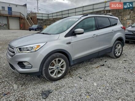 Серый Форд Эскейп, объемом двигателя 1.5 л и пробегом 83 тыс. км за 2000 $, фото 1 на Automoto.ua