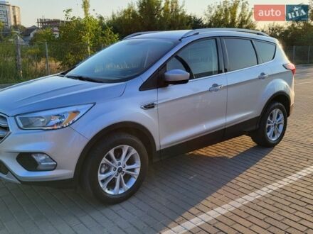 Серый Форд Эскейп, объемом двигателя 1.5 л и пробегом 160 тыс. км за 10900 $, фото 1 на Automoto.ua