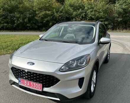 Сірий Форд Ескейп, об'ємом двигуна 1.5 л та пробігом 30 тис. км за 16200 $, фото 1 на Automoto.ua