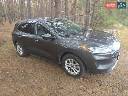 Серый Форд Эскейп, объемом двигателя 1.5 л и пробегом 74 тыс. км за 17500 $, фото 1 на Automoto.ua