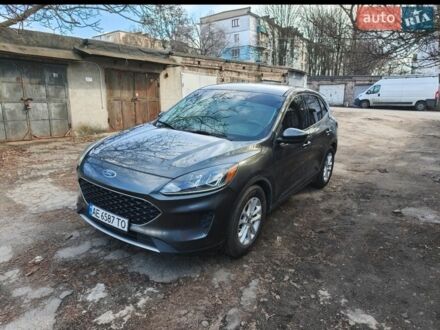 Сірий Форд Ескейп, об'ємом двигуна 1.5 л та пробігом 66 тис. км за 16000 $, фото 1 на Automoto.ua