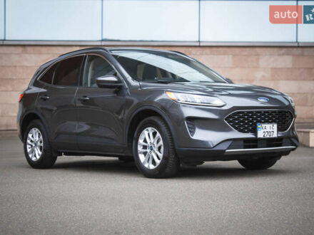 Серый Форд Эскейп, объемом двигателя 1.5 л и пробегом 49 тыс. км за 18600 $, фото 1 на Automoto.ua