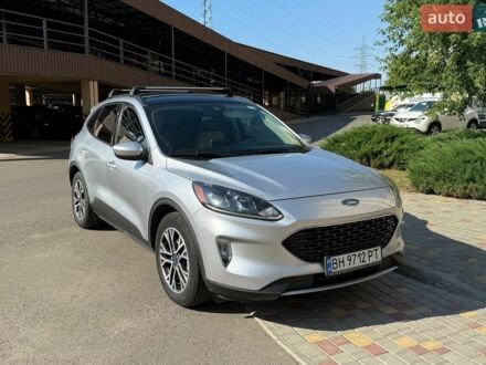 Сірий Форд Ескейп, об'ємом двигуна 1.5 л та пробігом 102 тис. км за 15800 $, фото 1 на Automoto.ua