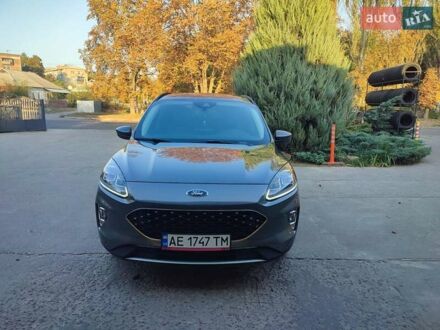 Серый Форд Эскейп, объемом двигателя 2 л и пробегом 29 тыс. км за 21900 $, фото 1 на Automoto.ua