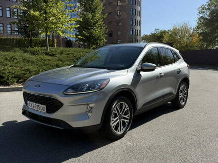 Сірий Форд Ескейп, об'ємом двигуна 1.5 л та пробігом 101 тис. км за 19200 $, фото 1 на Automoto.ua