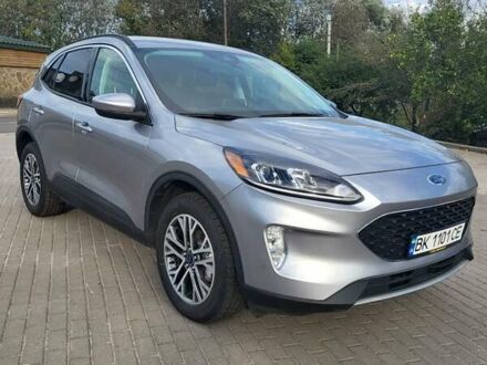 Серый Форд Эскейп, объемом двигателя 1.5 л и пробегом 101 тыс. км за 17999 $, фото 1 на Automoto.ua