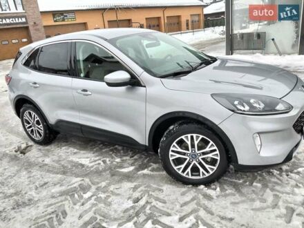 Серый Форд Эскейп, объемом двигателя 2 л и пробегом 181 тыс. км за 16800 $, фото 1 на Automoto.ua