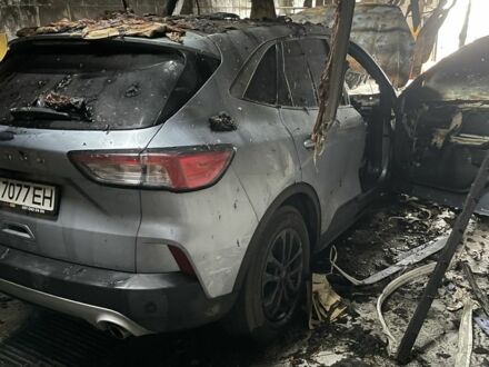 Сірий Форд Ескейп, об'ємом двигуна 1.5 л та пробігом 27 тис. км за 4200 $, фото 1 на Automoto.ua