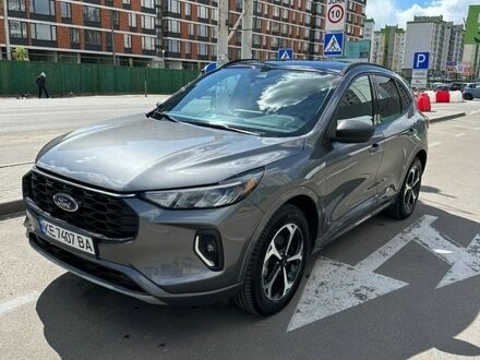 Сірий Форд Ескейп, об'ємом двигуна 1.5 л та пробігом 30 тис. км за 20500 $, фото 1 на Automoto.ua