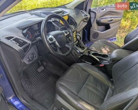 Синий Форд Эскейп, объемом двигателя 2 л и пробегом 215 тыс. км за 9600 $, фото 5 на Automoto.ua