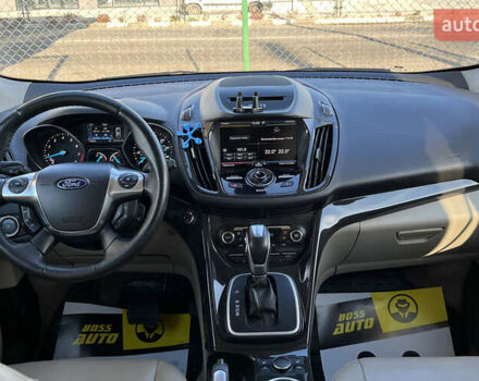 Синий Форд Эскейп, объемом двигателя 2 л и пробегом 162 тыс. км за 11000 $, фото 9 на Automoto.ua