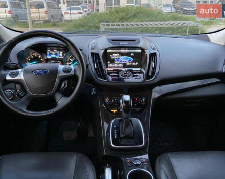 Синий Форд Эскейп, объемом двигателя 2 л и пробегом 160 тыс. км за 8000 $, фото 3 на Automoto.ua