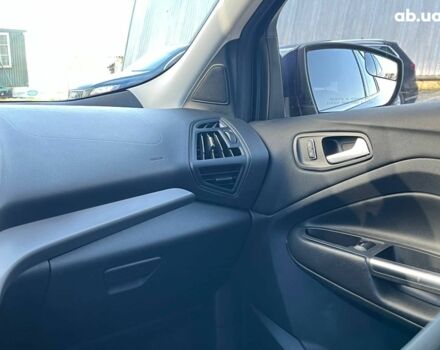 Синий Форд Эскейп, объемом двигателя 2.5 л и пробегом 140 тыс. км за 11590 $, фото 35 на Automoto.ua