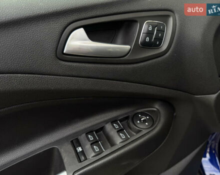 Синій Форд Ескейп, об'ємом двигуна 2 л та пробігом 155 тис. км за 13999 $, фото 19 на Automoto.ua