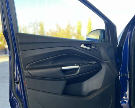 Форд Эскейп 2015 в Николаеве на Automoto.ua Синий Форд Эскейп, объемом двигателя 2 л и пробегом 155 тыс. км за 13400 $, фото 6 на Automoto.ua