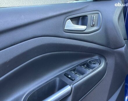 Синий Форд Эскейп, объемом двигателя 2.5 л и пробегом 140 тыс. км за 11590 $, фото 6 на Automoto.ua