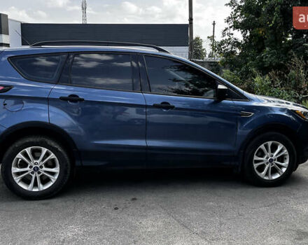 Форд Эскейп 2017 в Чернигове на Automoto.ua Синий Форд Эскейп, объемом двигателя 2.5 л и пробегом 102 тыс. км за 15000 $, фото 5 на Automoto.ua