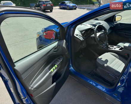 Синий Форд Эскейп, объемом двигателя 2.5 л и пробегом 130 тыс. км за 12999 $, фото 7 на Automoto.ua