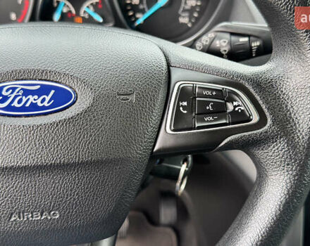 Синий Форд Эскейп, объемом двигателя 2.5 л и пробегом 208 тыс. км за 11800 $, фото 20 на Automoto.ua