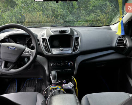 Форд Эскейп 2017 в Чернигове на Automoto.ua Синий Форд Эскейп, объемом двигателя 2.5 л и пробегом 102 тыс. км за 15000 $, фото 14 на Automoto.ua