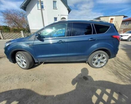 Форд Эскейп 2017 в Киеве на Automoto.ua Синий Форд Эскейп, объемом двигателя 0 л и пробегом 92 тыс. км за 9400 $, фото 1 на Automoto.ua