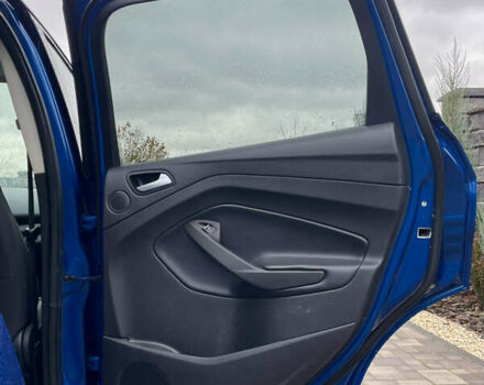 Форд Эскейп 2017 в Ровно на Automoto.ua Синий Форд Эскейп, объемом двигателя 1.5 л и пробегом 141 тыс. км за 11700 $, фото 41 на Automoto.ua