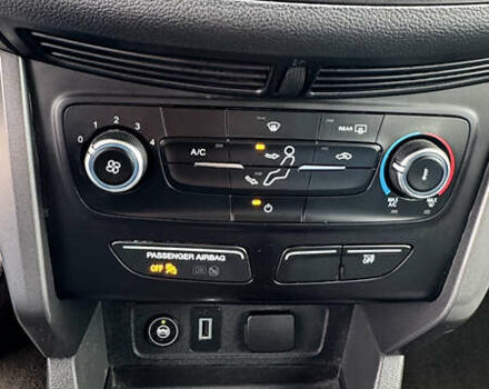 Форд Эскейп 2017 в Ирпене на Automoto.ua Синий Форд Эскейп, объемом двигателя 2.49 л и пробегом 208 тыс. км за 12400 $, фото 32 на Automoto.ua