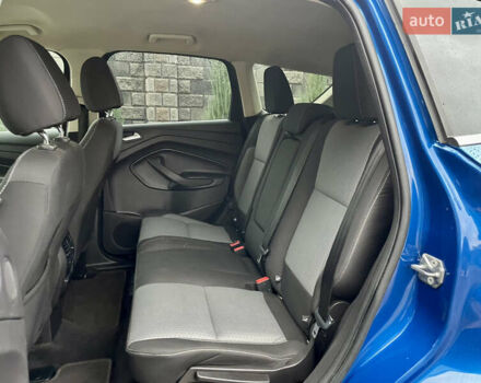 Форд Эскейп 2017 в Ровно на Automoto.ua Синий Форд Эскейп, объемом двигателя 1.5 л и пробегом 141 тыс. км за 11700 $, фото 39 на Automoto.ua