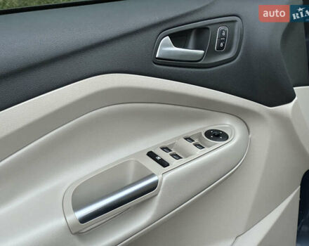 Синий Форд Эскейп, объемом двигателя 1.5 л и пробегом 162 тыс. км за 13599 $, фото 43 на Automoto.ua