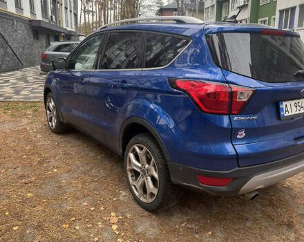 Синий Форд Эскейп, объемом двигателя 2 л и пробегом 172 тыс. км за 17000 $, фото 3 на Automoto.ua
